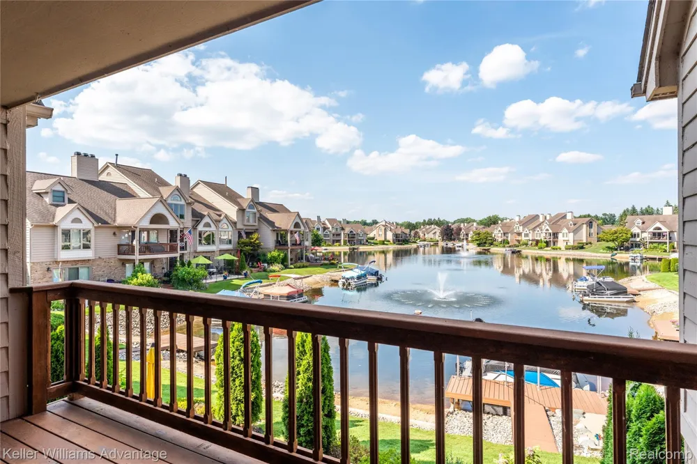 18048 Blue Heron Drive W Northville Township, MI 48168
