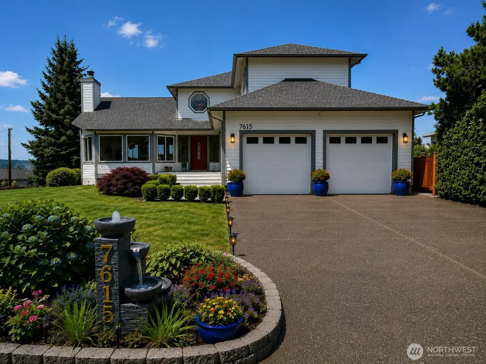 7615 113th Avenue SE Newcastle, WA 98056