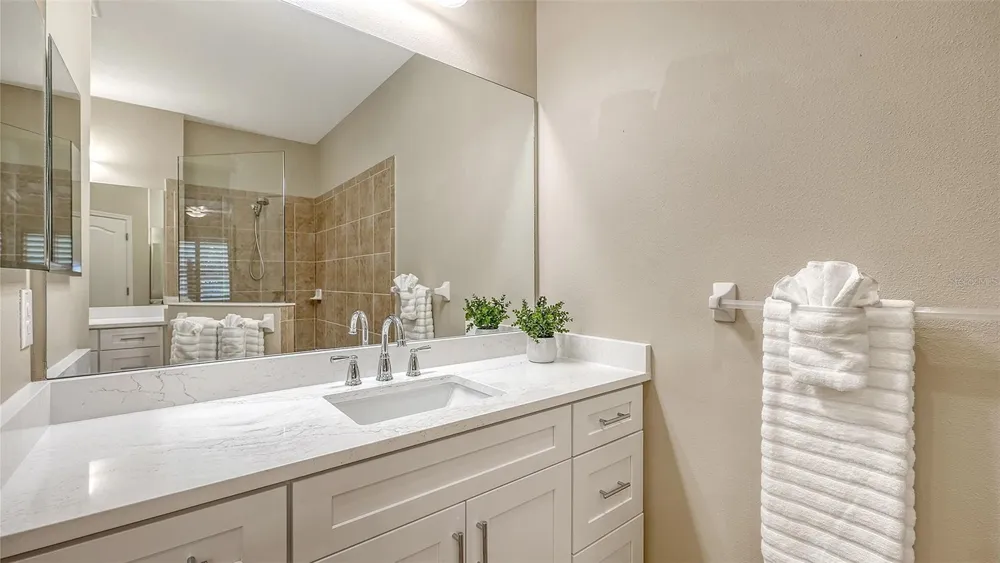 4956 MAYMONT PARK CIRCLE Bradenton, FL 34203