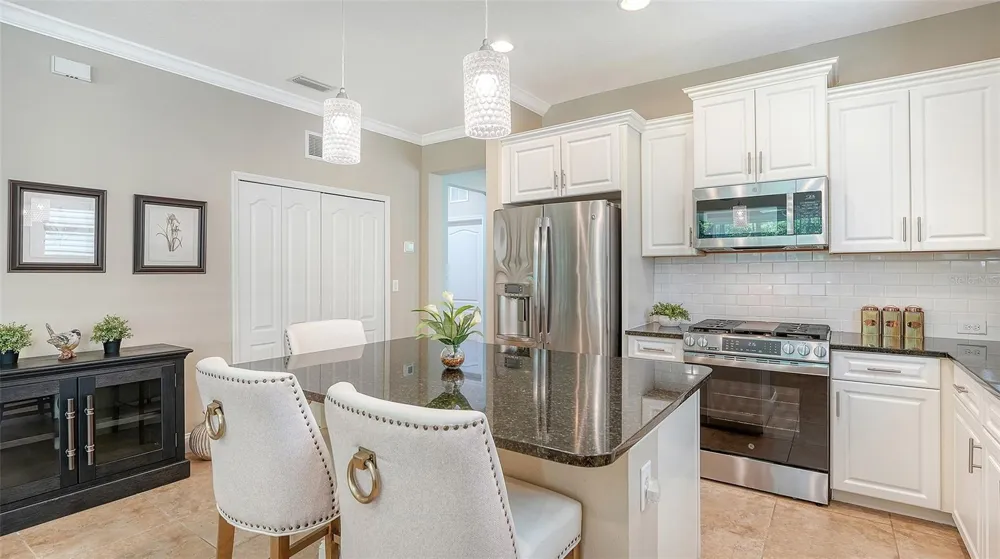 4956 MAYMONT PARK CIRCLE Bradenton, FL 34203