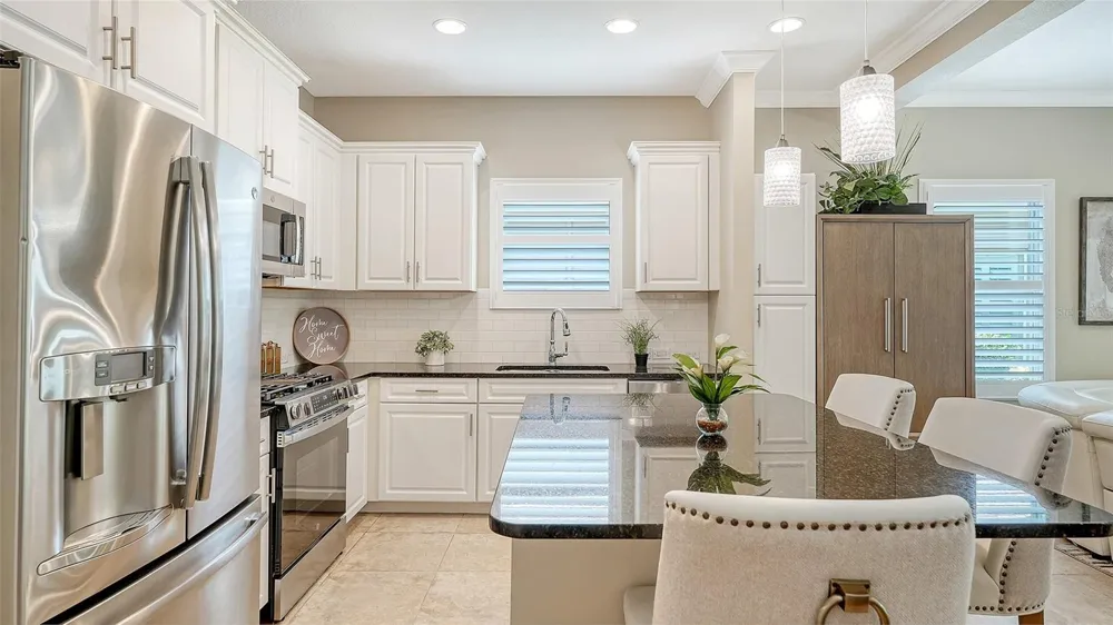 4956 MAYMONT PARK CIRCLE Bradenton, FL 34203