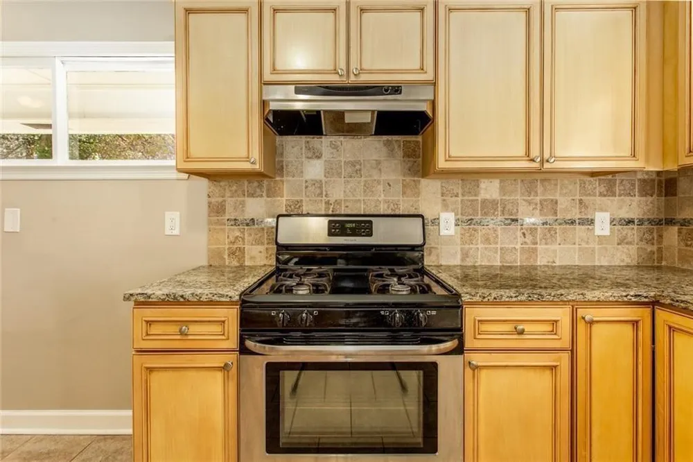 2720 Stonecreek Road SE Smyrna, GA 30080