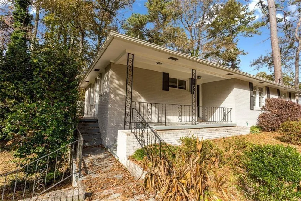 2720 Stonecreek Road SE Smyrna, GA 30080
