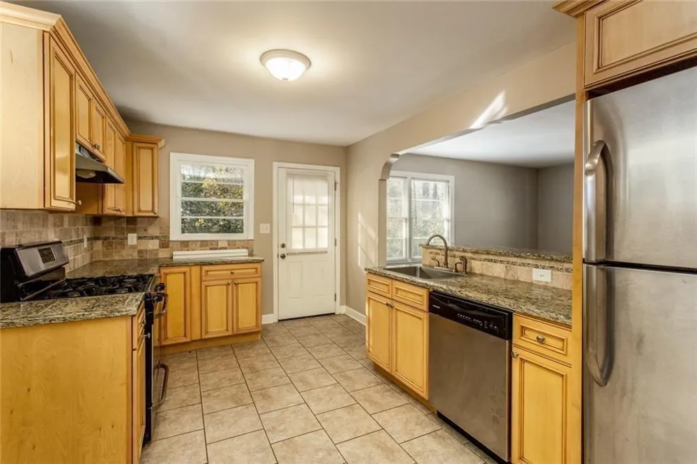 2720 Stonecreek Road SE Smyrna, GA 30080