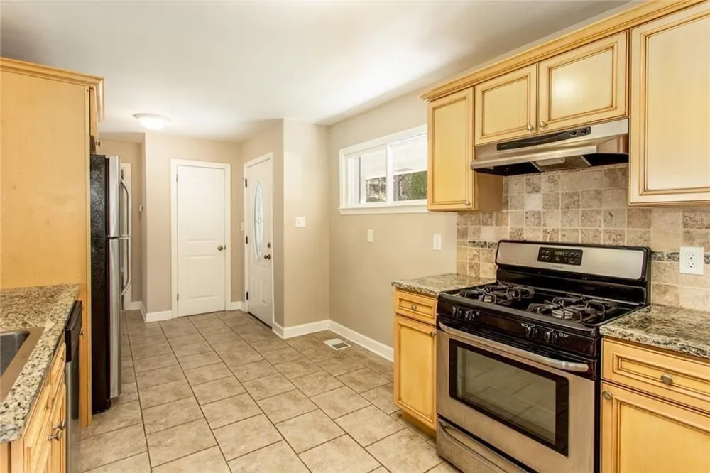 2720 Stonecreek Road SE Smyrna, GA 30080