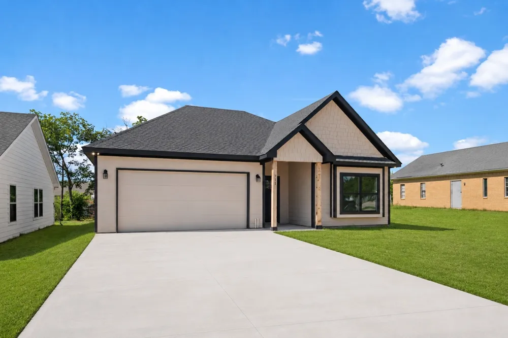 711 A D Mosley Street Ferris, TX 75125