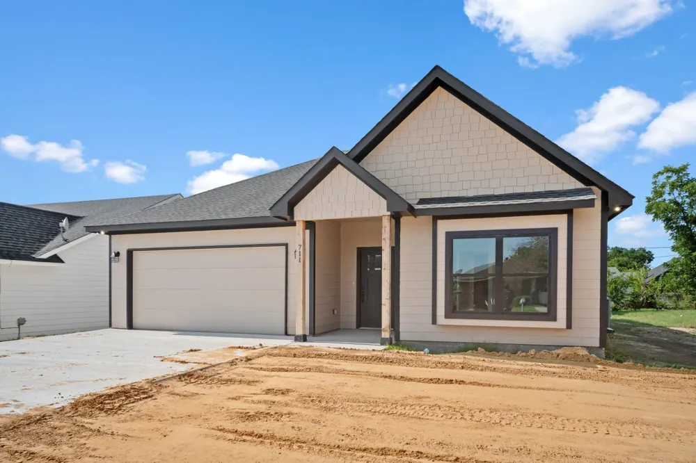 711 A D Mosley Street Ferris, TX 75125