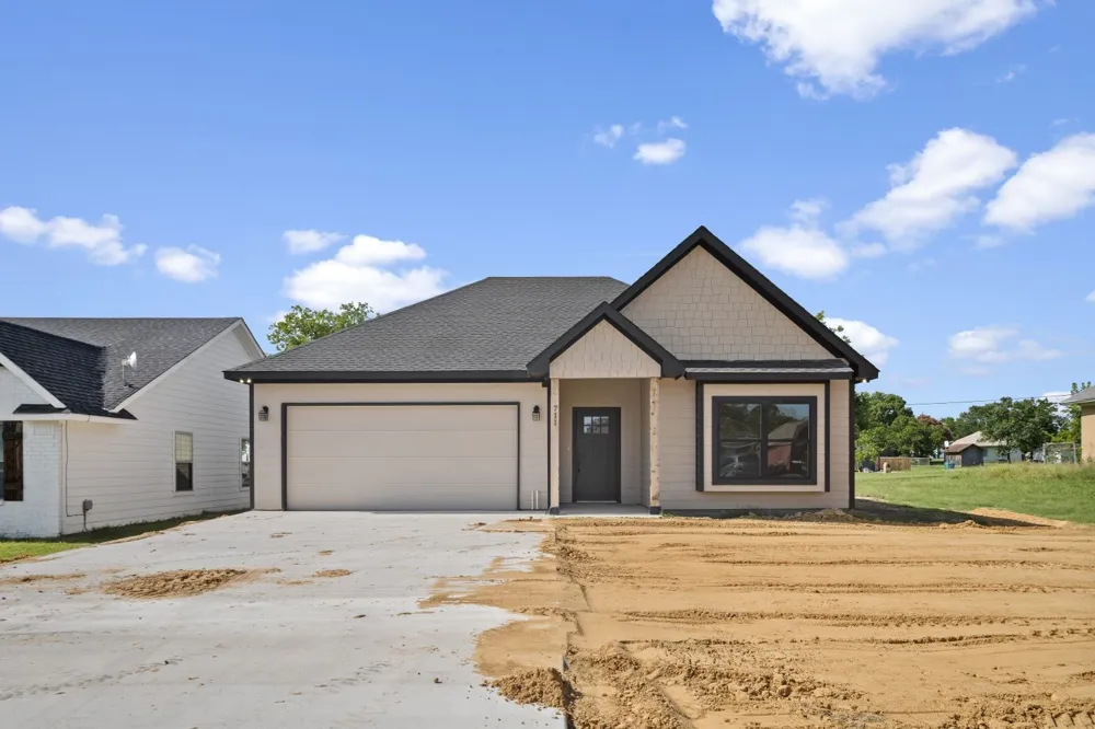 711 A D Mosley Street Ferris, TX 75125