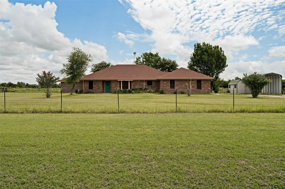 3511 County Road 1108 Celeste, TX 75423