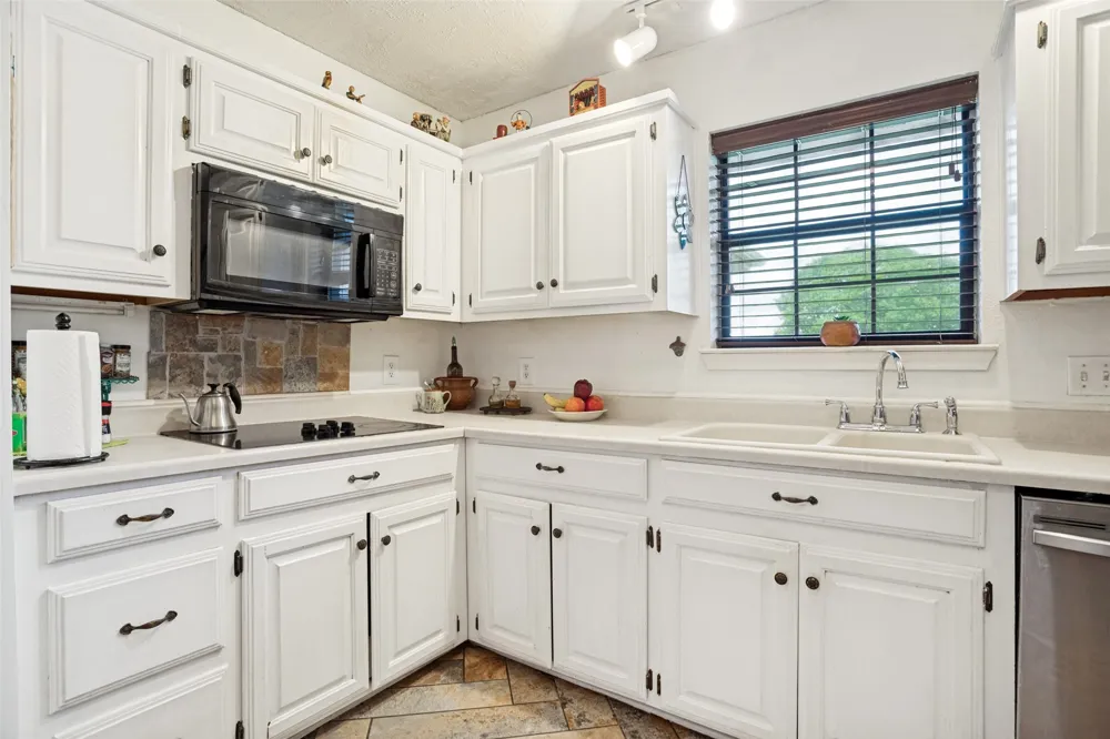 3511 County Road 1108 Celeste, TX 75423