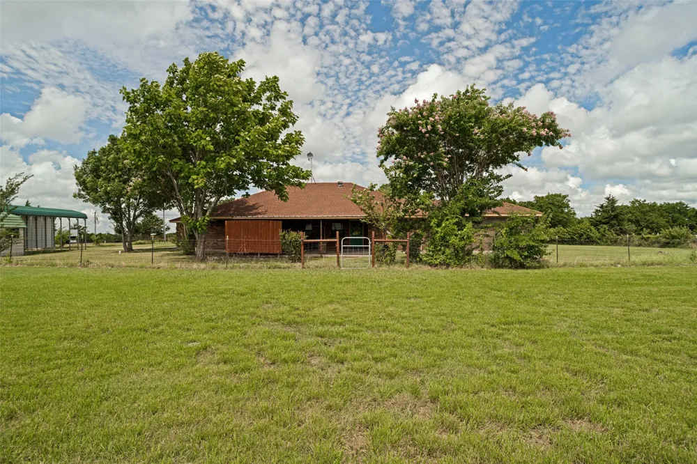3511 County Road 1108 Celeste, TX 75423