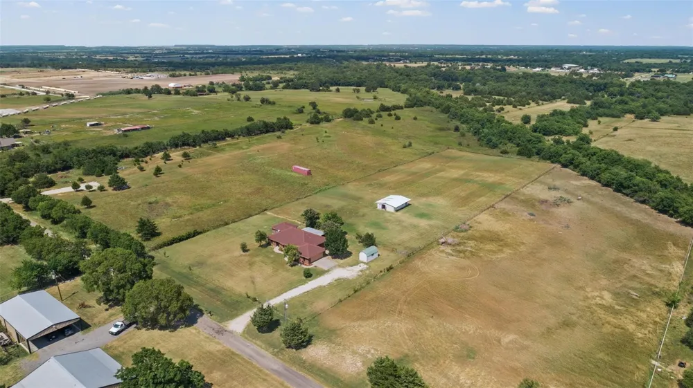 3511 County Road 1108 Celeste, TX 75423