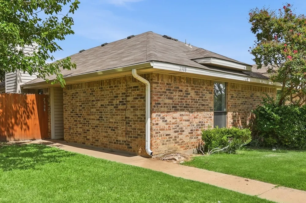 2308 Carol Good Lane Carrollton, TX 75006
