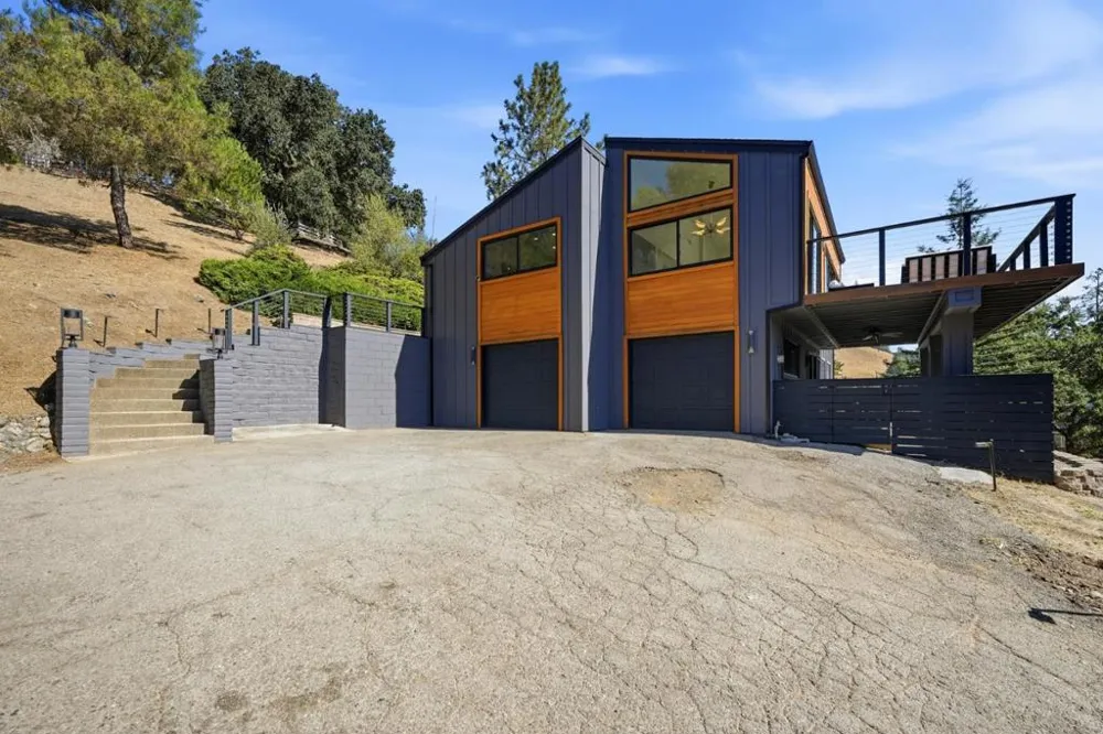 17815 Woodland Avenue Morgan Hill, CA 95037