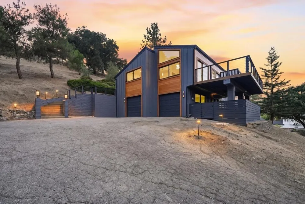 17815 Woodland Avenue Morgan Hill, CA 95037
