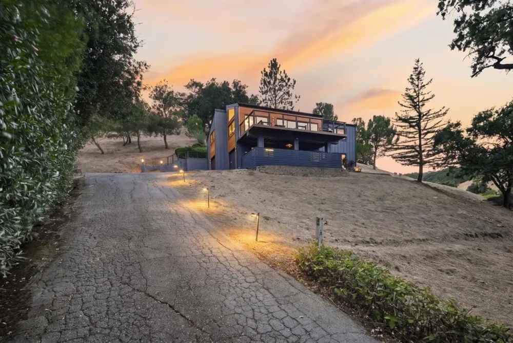 17815 Woodland Avenue Morgan Hill, CA 95037
