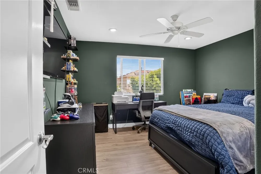 15553 Cobalt Sylmar, CA 91342