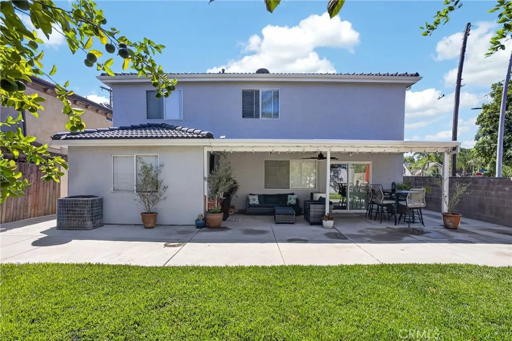 15553 Cobalt Sylmar, CA 91342