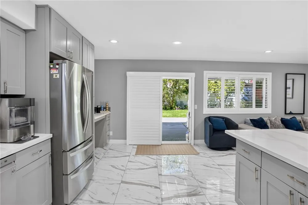 15553 Cobalt Sylmar, CA 91342