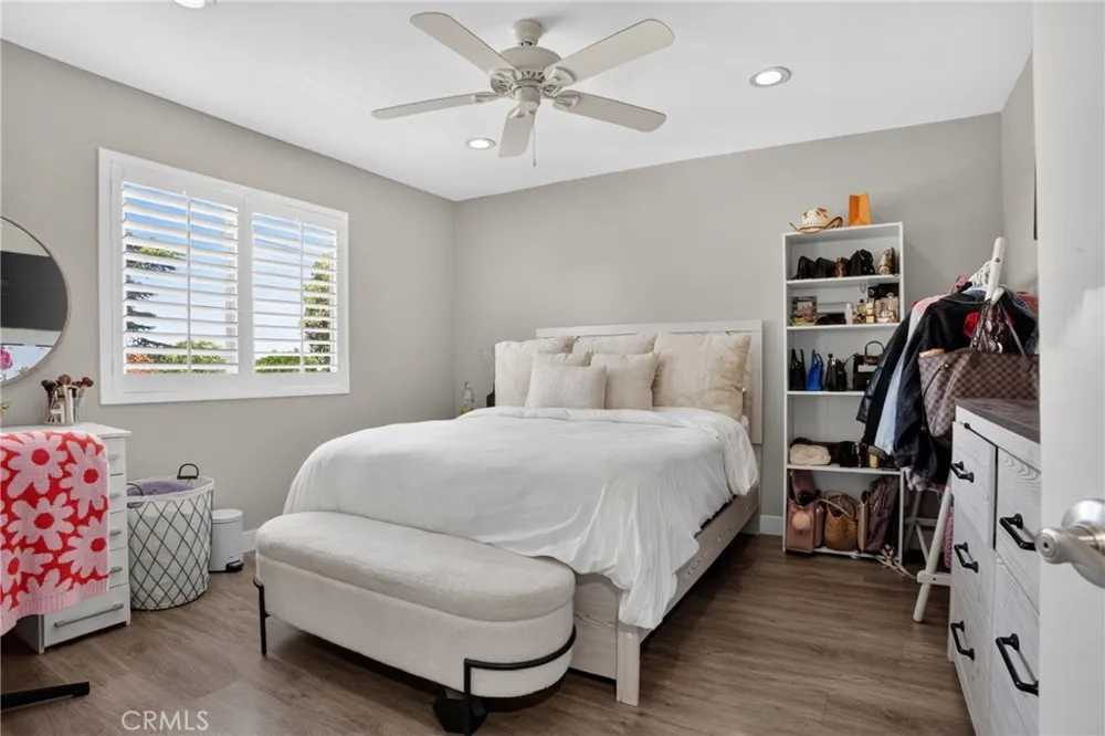 15553 Cobalt Sylmar, CA 91342