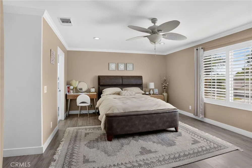 15553 Cobalt Sylmar, CA 91342