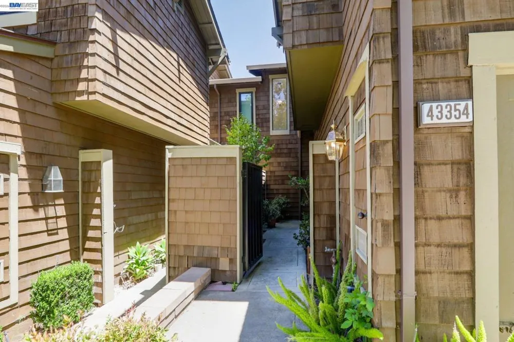 43354 Banda Ter Fremont, CA 94539