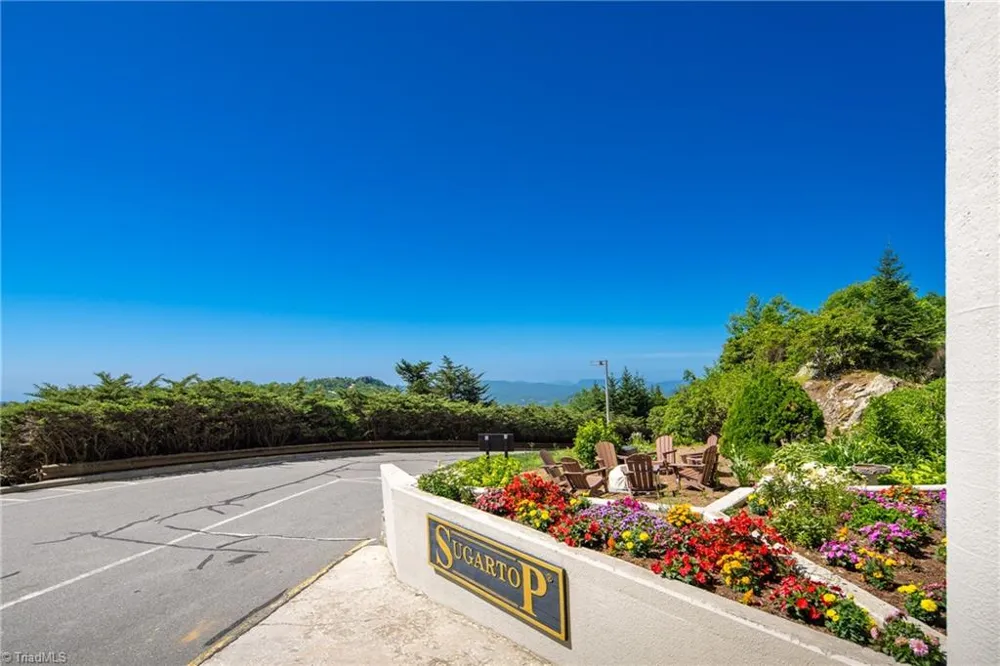 303 Sugar Top Drive #2210 Banner Elk, NC 28604