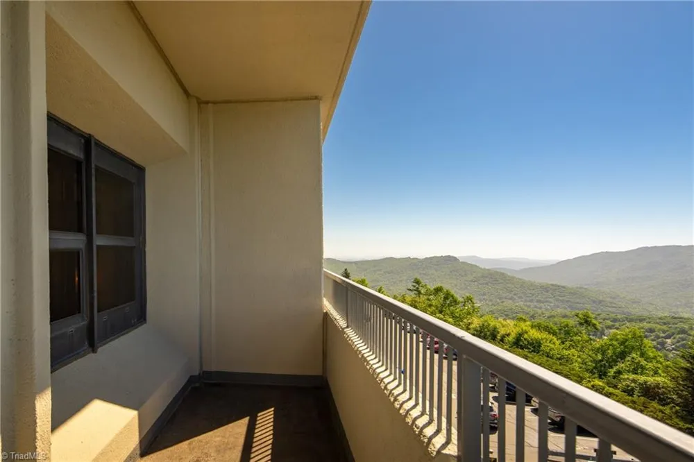303 Sugar Top Drive #2210 Banner Elk, NC 28604
