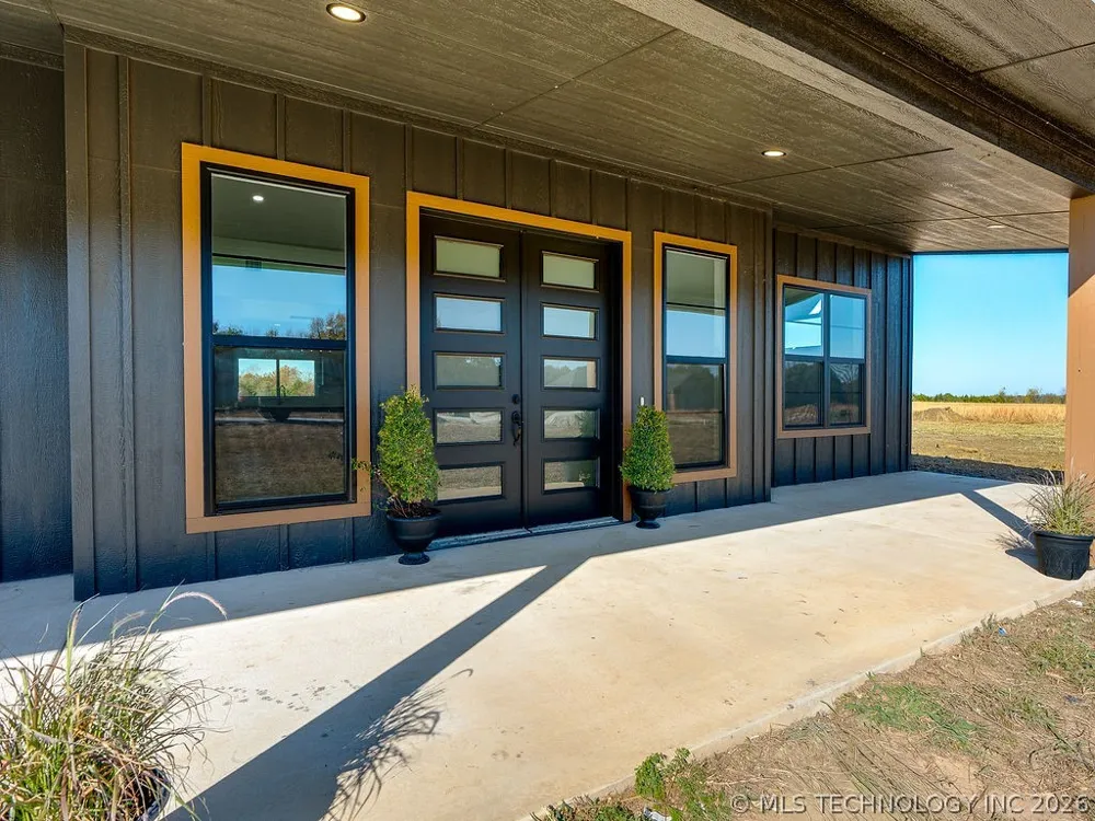 17461 County Road 3539 Ada, OK 74820