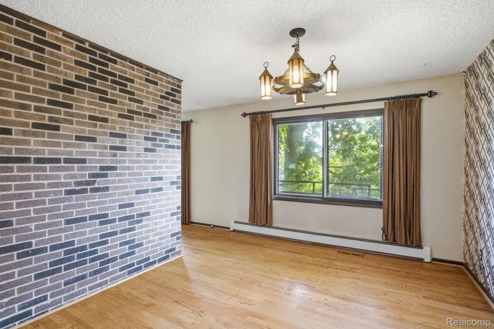 2726 Bay Drive West Bloomfield Charter Township, MI 48324