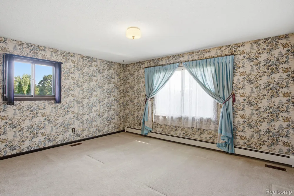 2726 Bay Drive West Bloomfield Charter Township, MI 48324