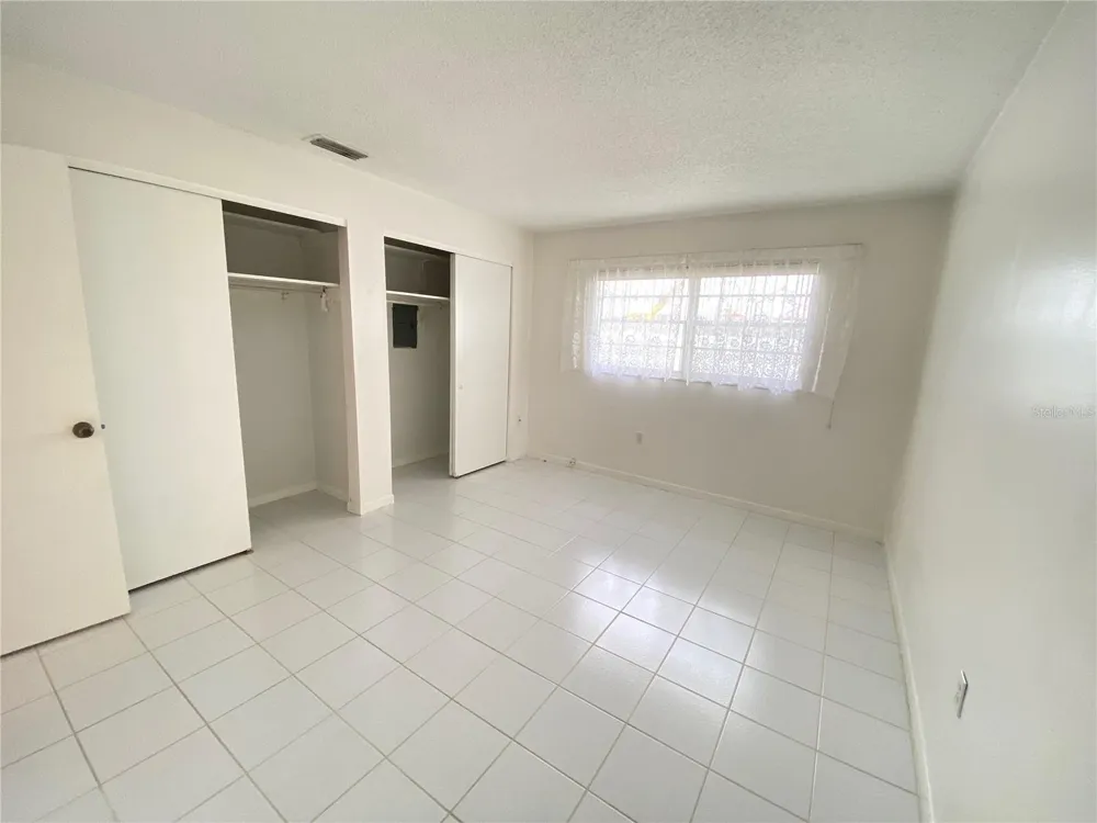 5105 ROSE PLACE Pinellas Park, FL 33782