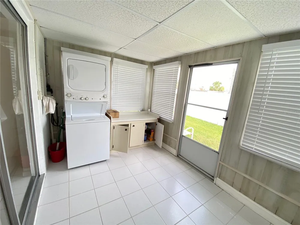 5105 ROSE PLACE Pinellas Park, FL 33782