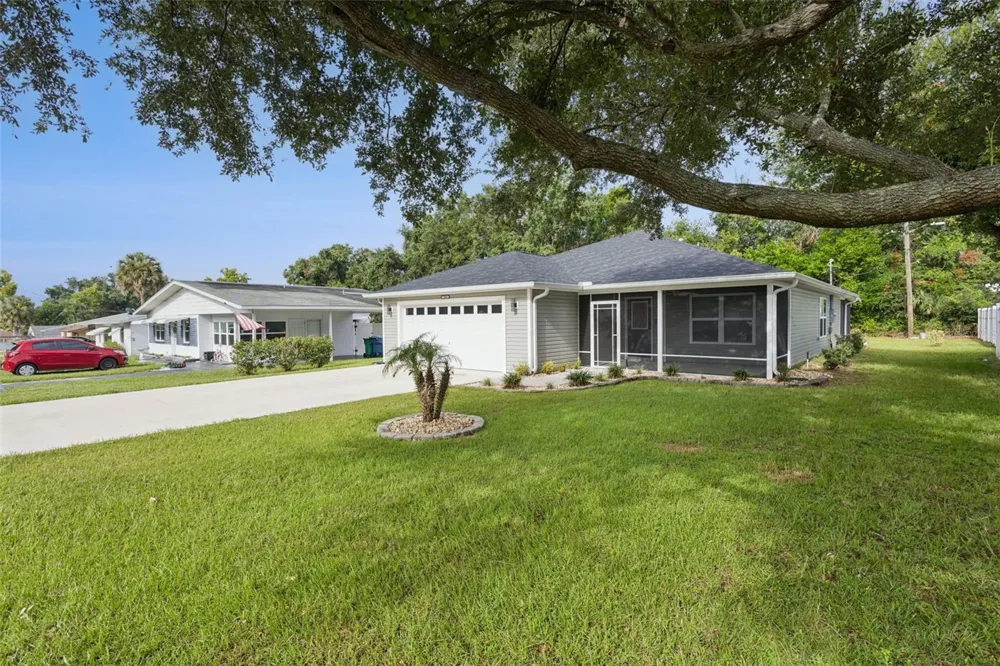 209 JEAN STREET Tavares, FL 32778