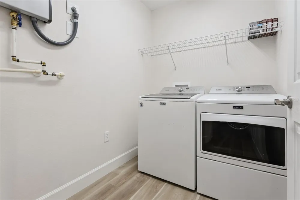 209 JEAN STREET Tavares, FL 32778