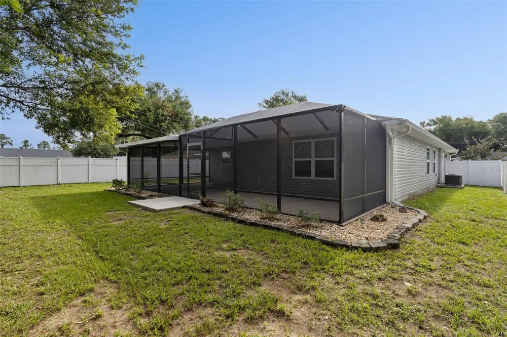 209 JEAN STREET Tavares, FL 32778