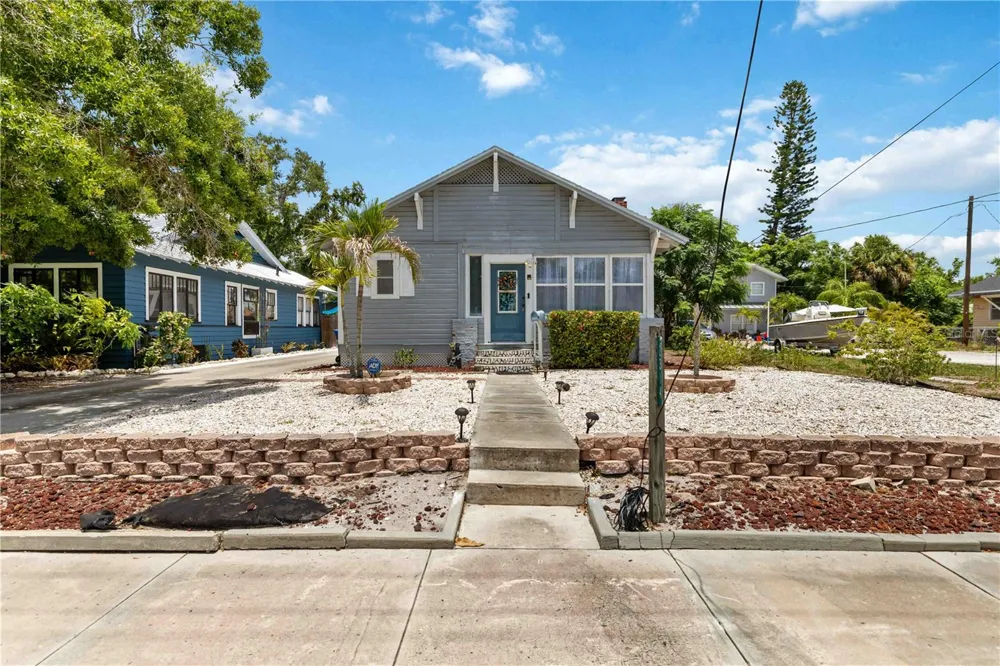 2314 7TH AVENUE W Bradenton, FL 34205