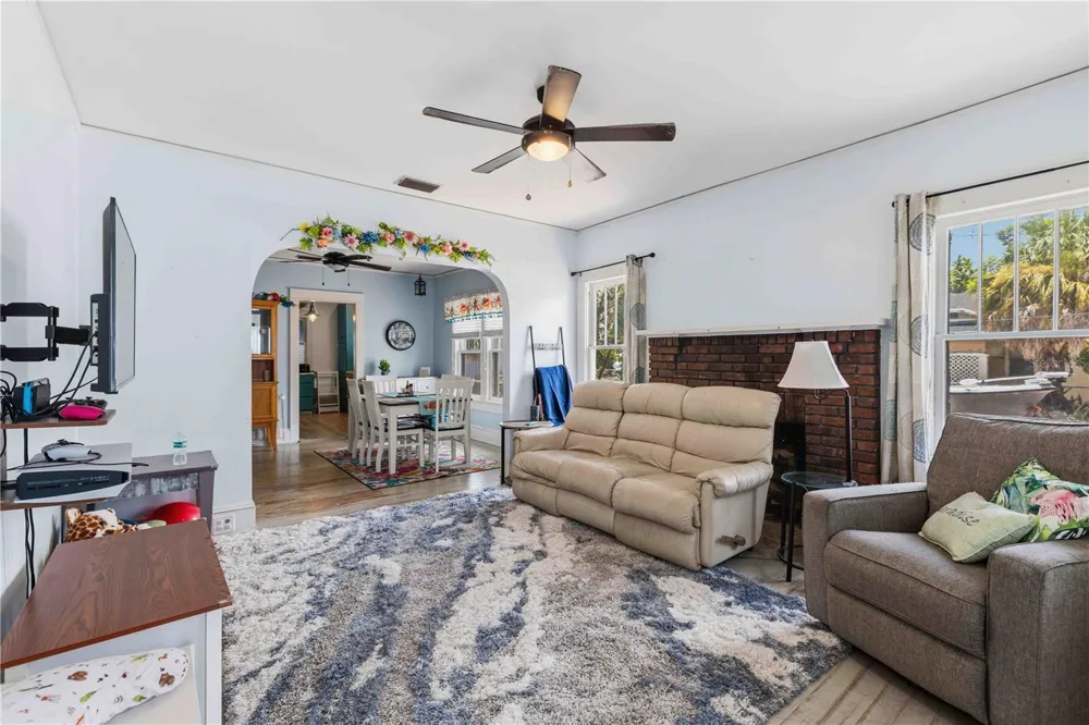 2314 7TH AVENUE W Bradenton, FL 34205