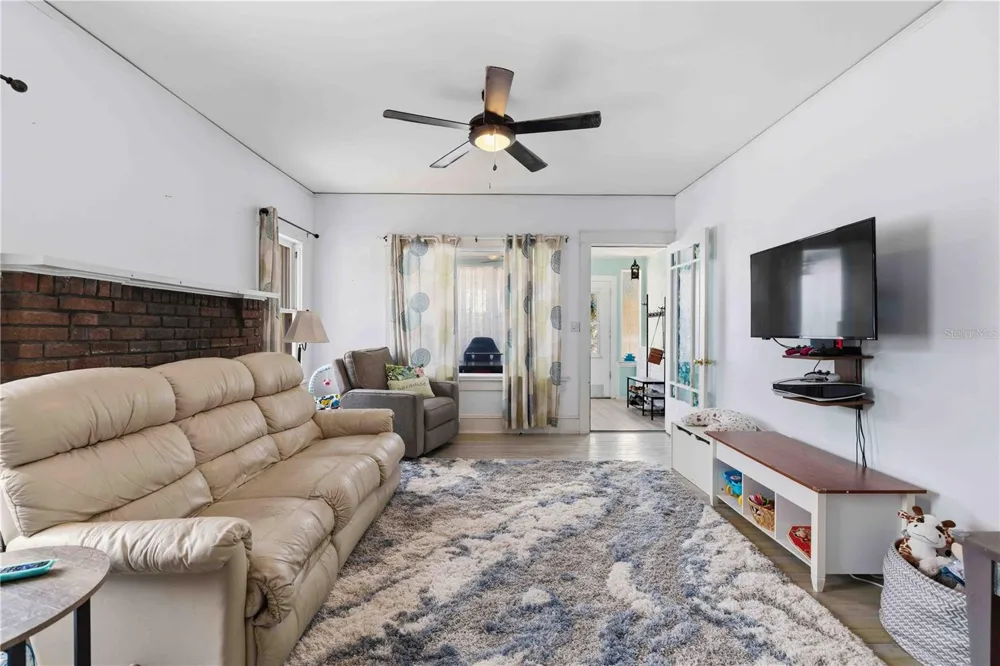 2314 7TH AVENUE W Bradenton, FL 34205