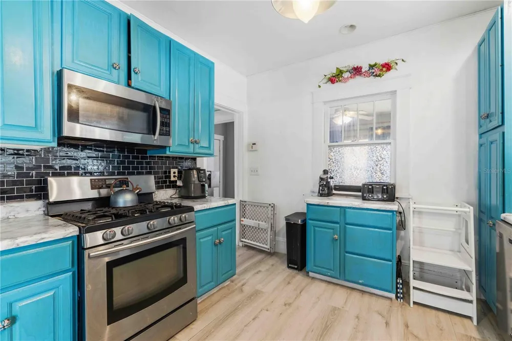 2314 7TH AVENUE W Bradenton, FL 34205