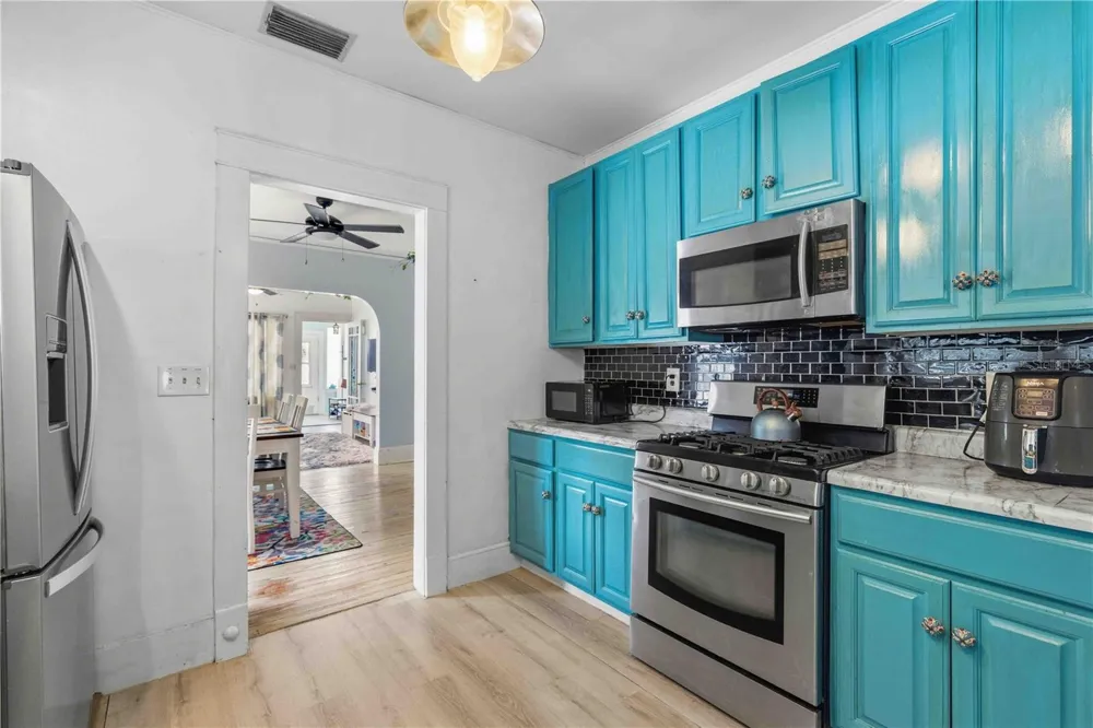 2314 7TH AVENUE W Bradenton, FL 34205