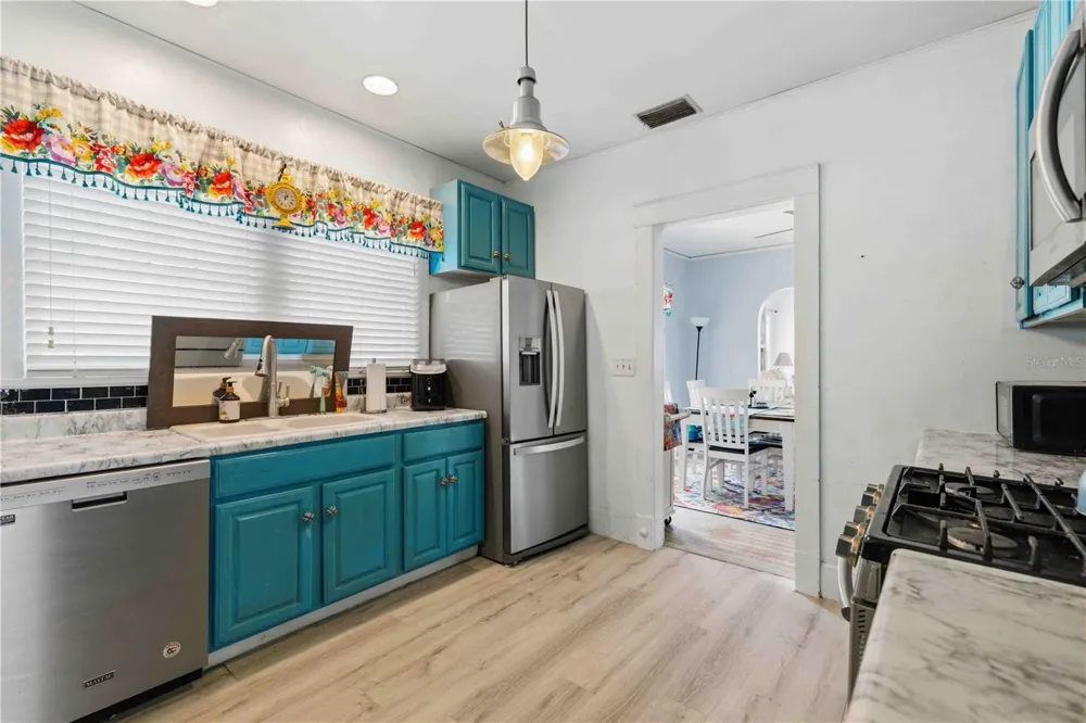 2314 7TH AVENUE W Bradenton, FL 34205