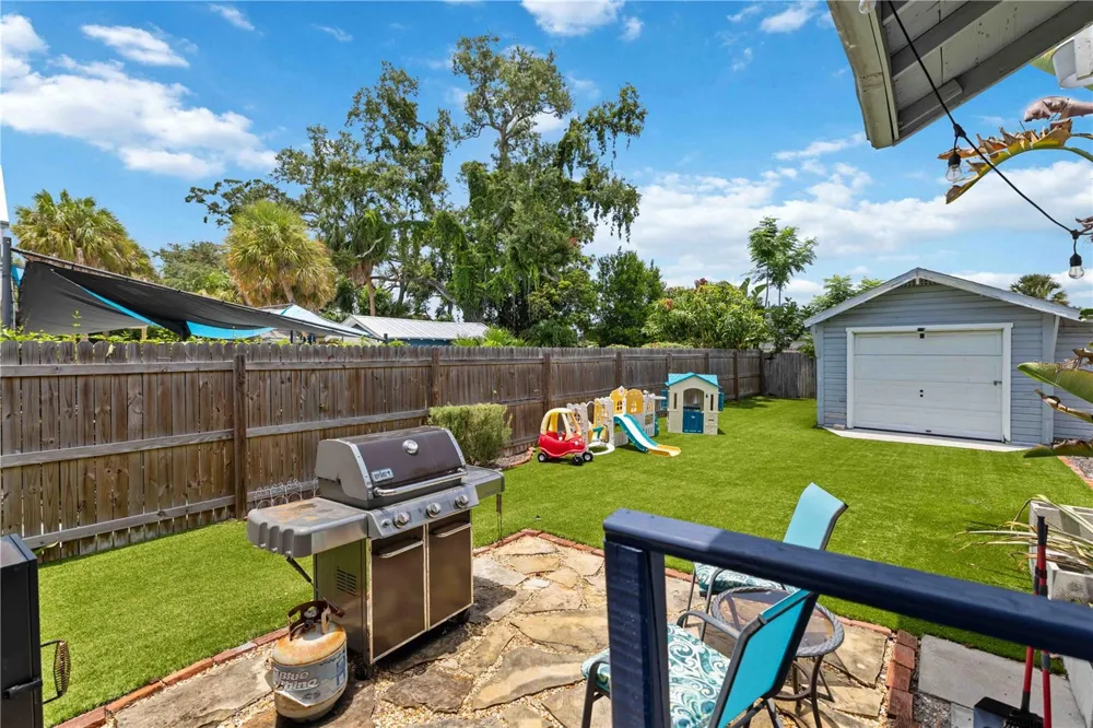 2314 7TH AVENUE W Bradenton, FL 34205