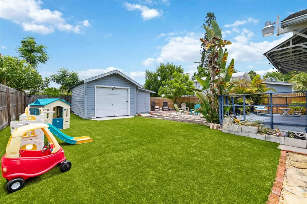 2314 7TH AVENUE W Bradenton, FL 34205