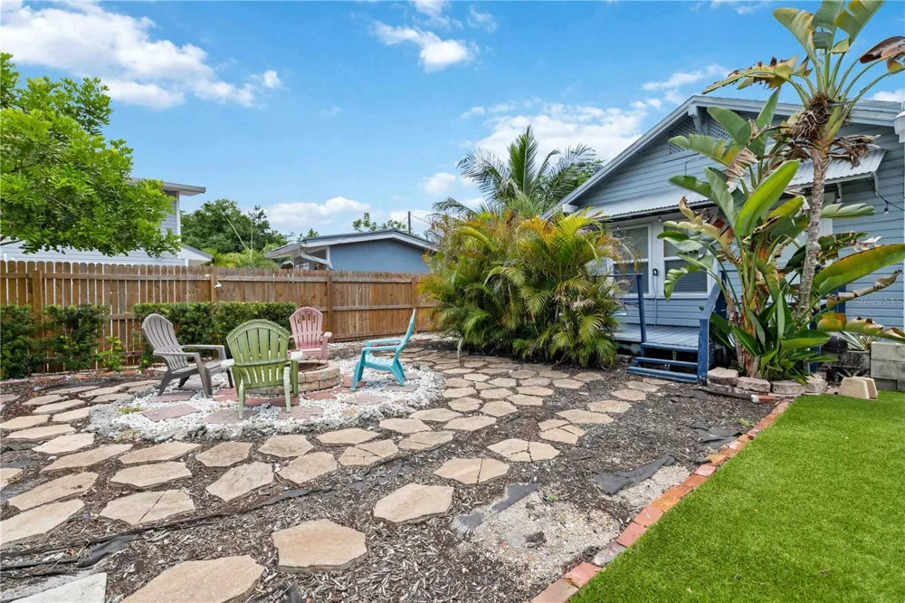2314 7TH AVENUE W Bradenton, FL 34205
