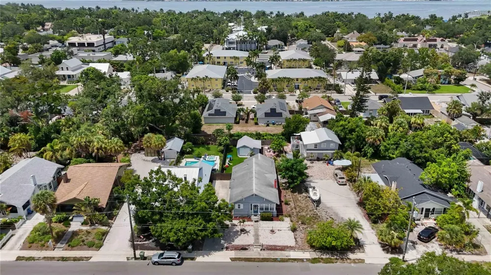 2314 7TH AVENUE W Bradenton, FL 34205
