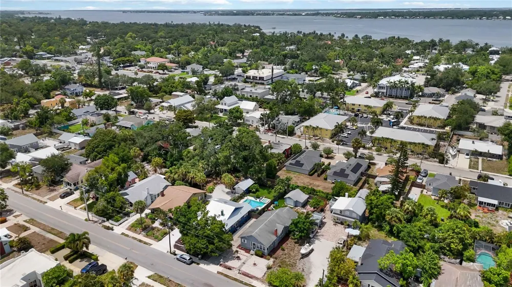2314 7TH AVENUE W Bradenton, FL 34205
