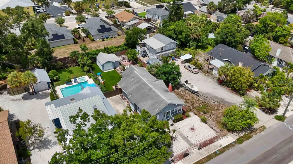 2314 7TH AVENUE W Bradenton, FL 34205