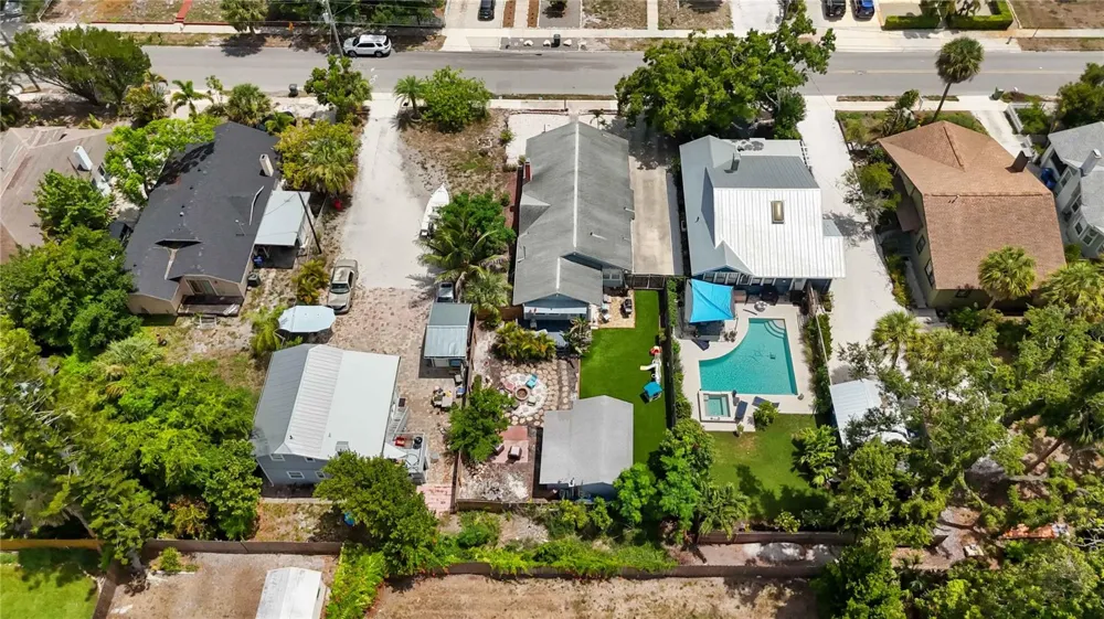 2314 7TH AVENUE W Bradenton, FL 34205