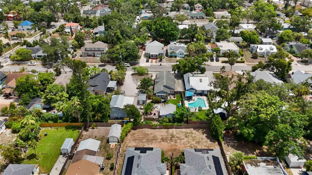 2314 7TH AVENUE W Bradenton, FL 34205